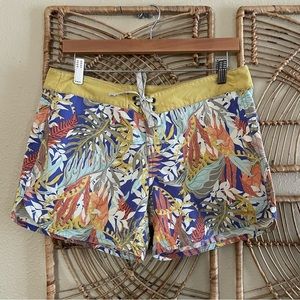 Patagonia Jurassic Ferns Wavefarer 5" Board Shorts Tropical Beach  Women's Sz 8